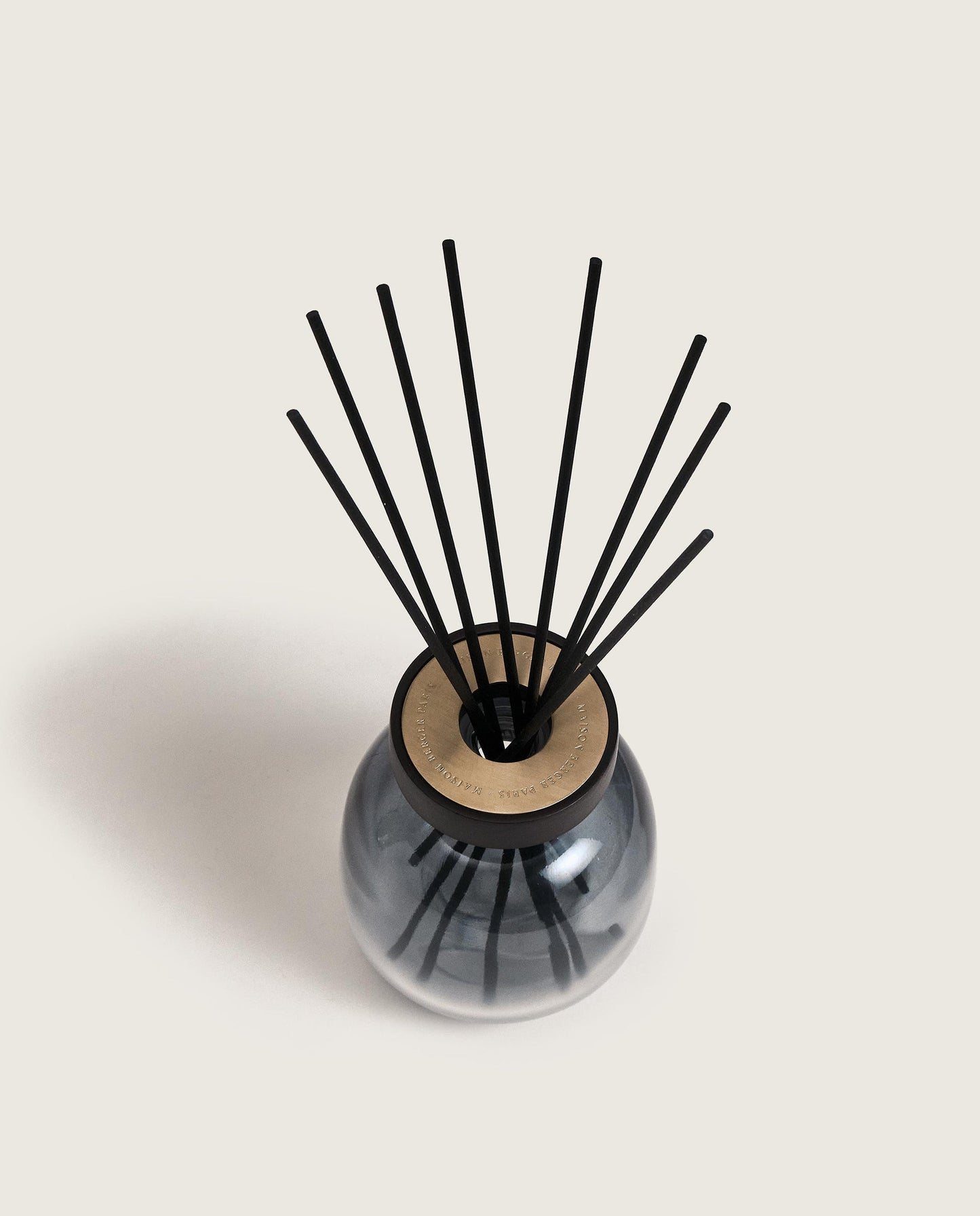 Wood Black/Frosted White Reed Diffuser with Ocean Breeze