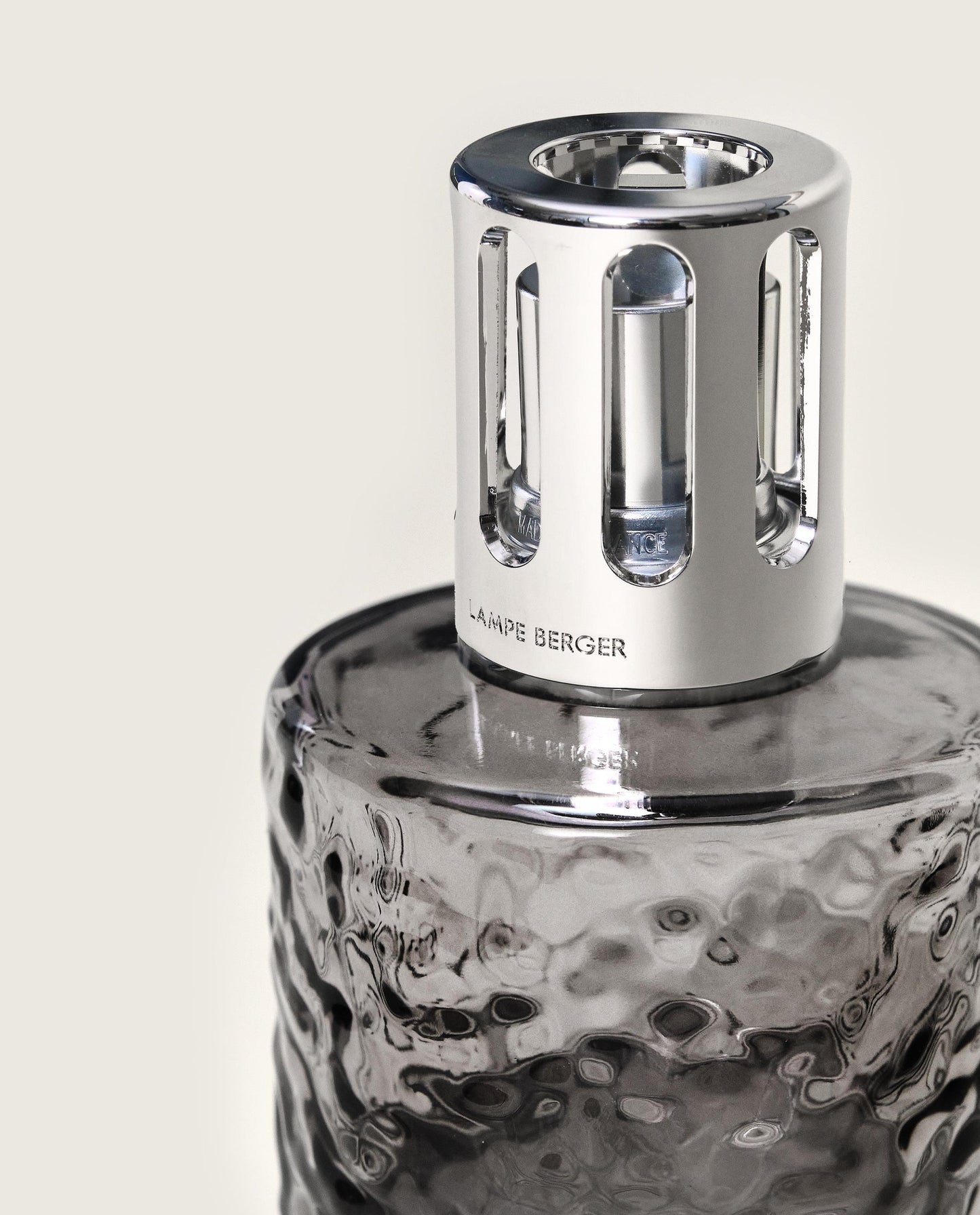 Mirage Black Fragrance Lamp Gift Set with Wilderness