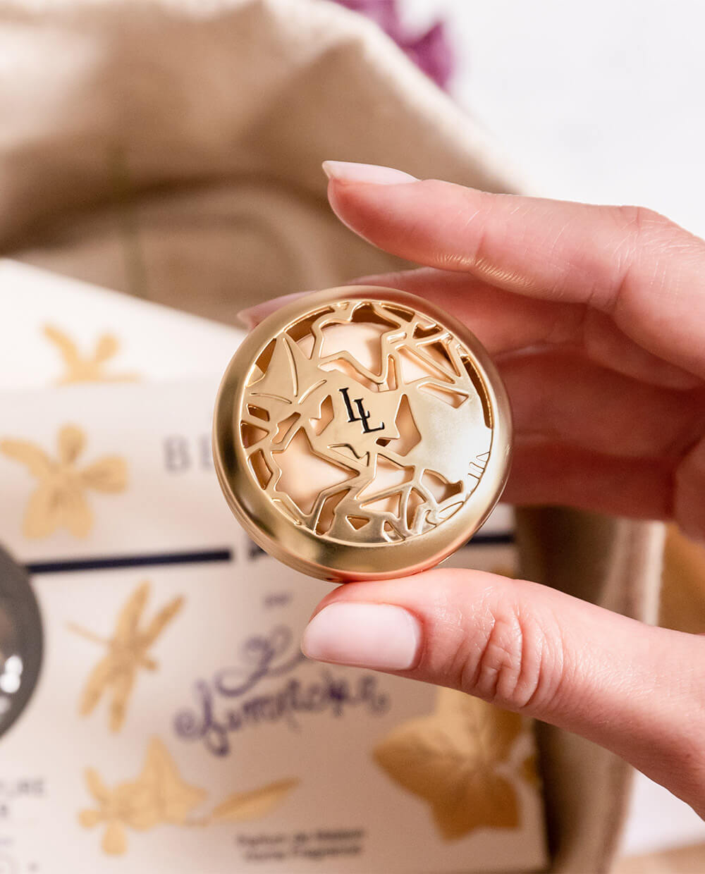 Lolita Lempicka Matte Gold Car Diffuser Kit