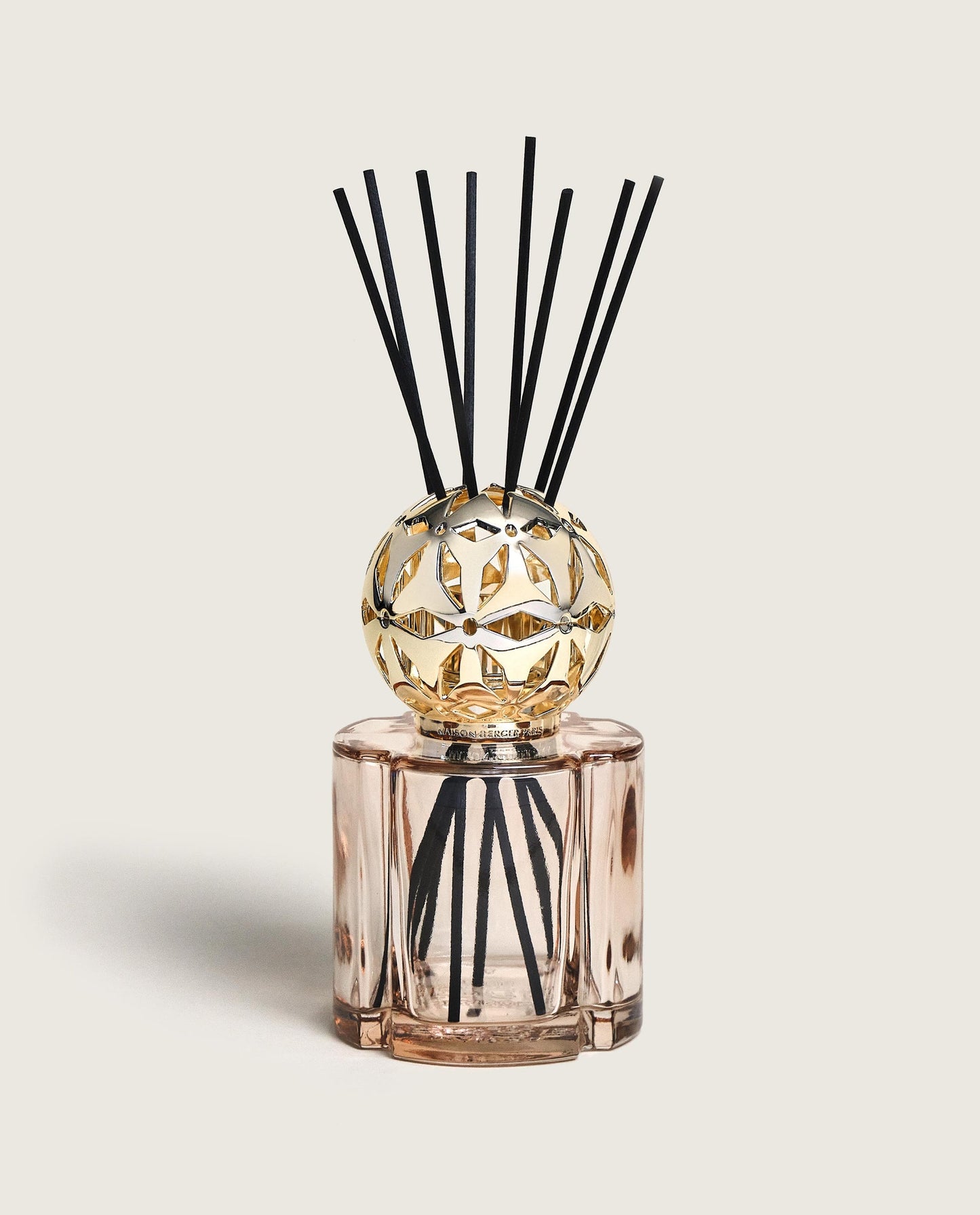 Pomelis Beige Reed Diffuser Gift Set with Vanilla Magnificence