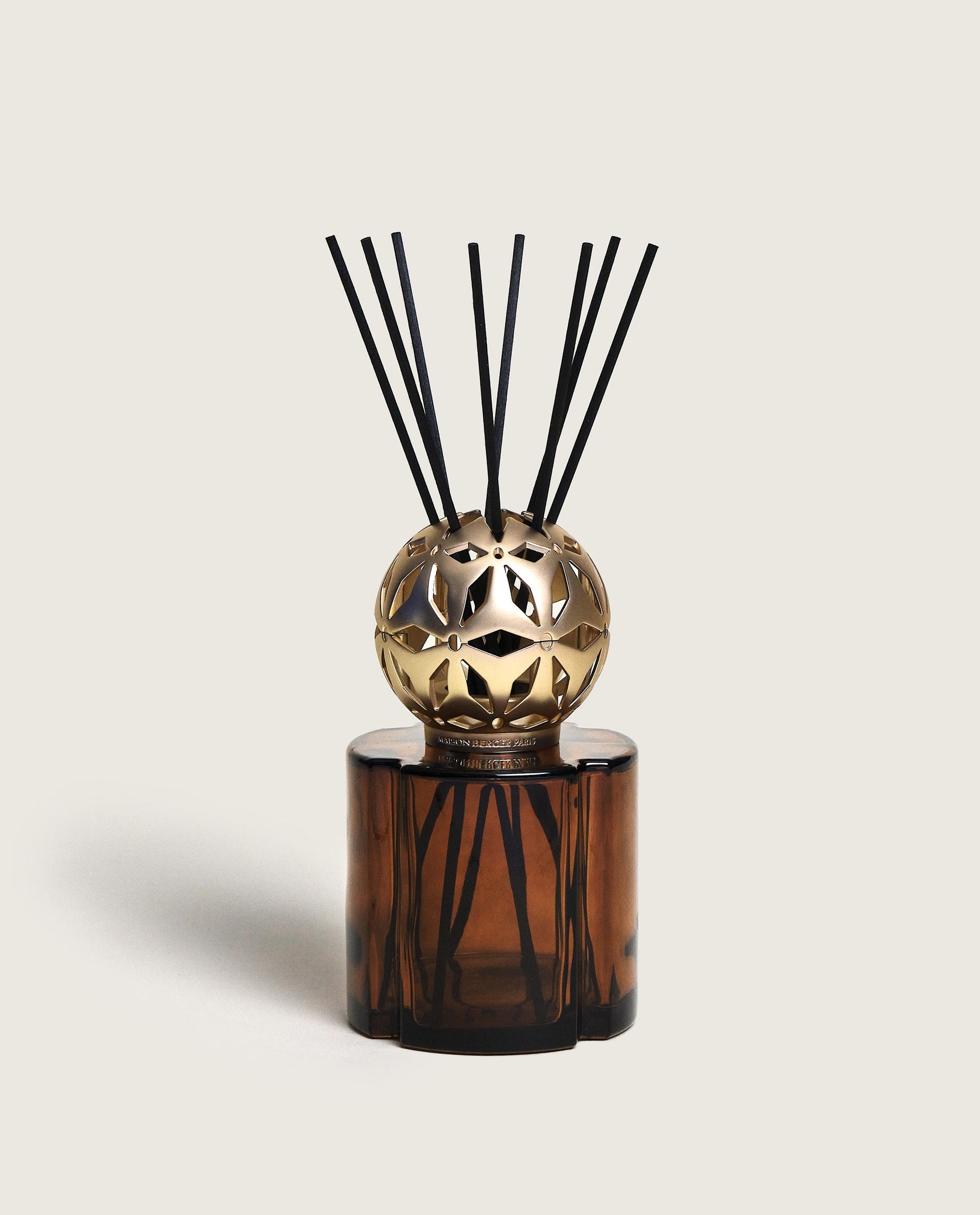 Pomelis Chocolate Reed Diffuser Gift Set with Vanilla Magnificence