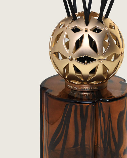 Pomelis Chocolate Reed Diffuser Gift Set with Vanilla Magnificence