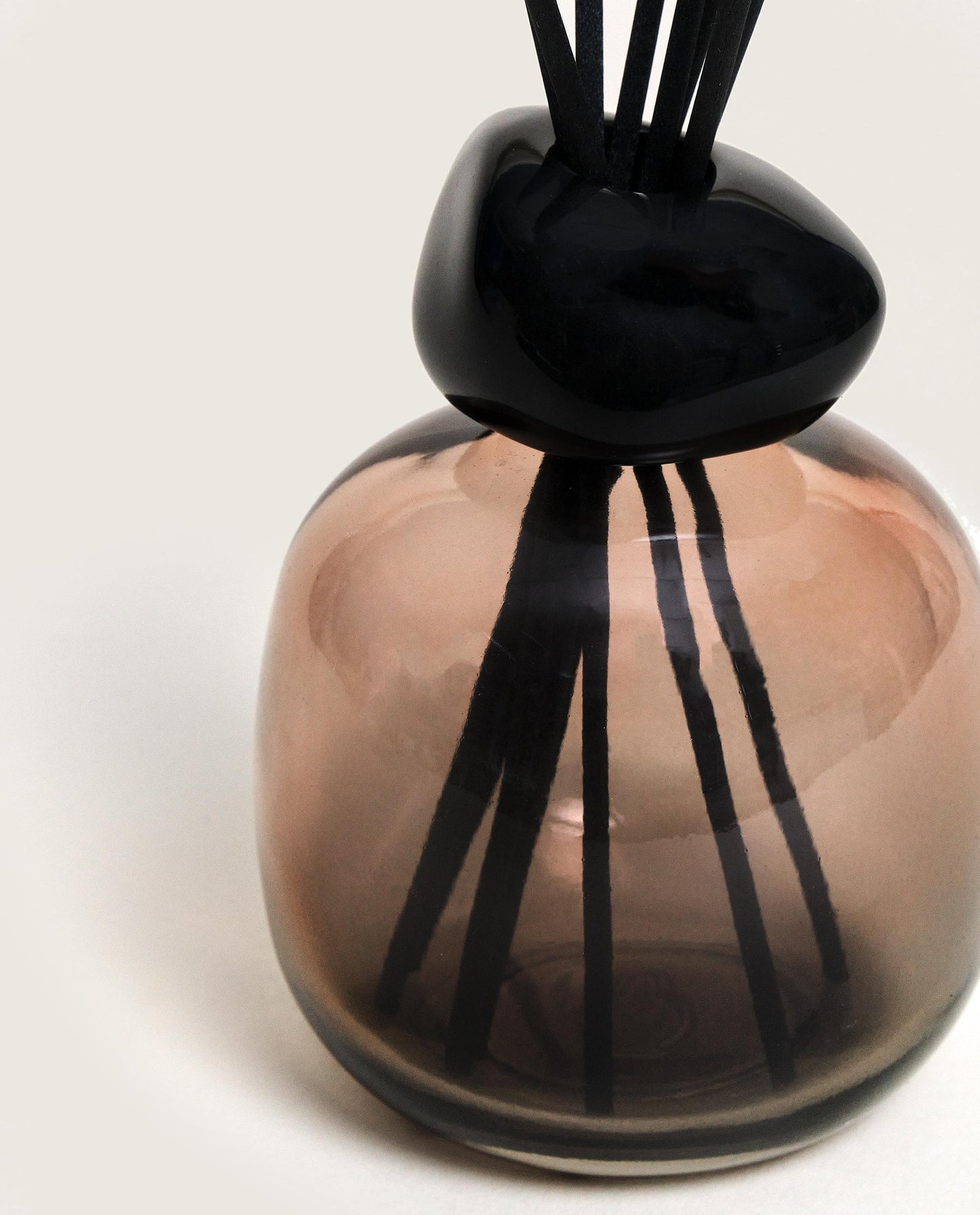 Mineral Sienna-Noire Ombré/Black Reed Diffuser Gift Set with Vanilla Magnificence