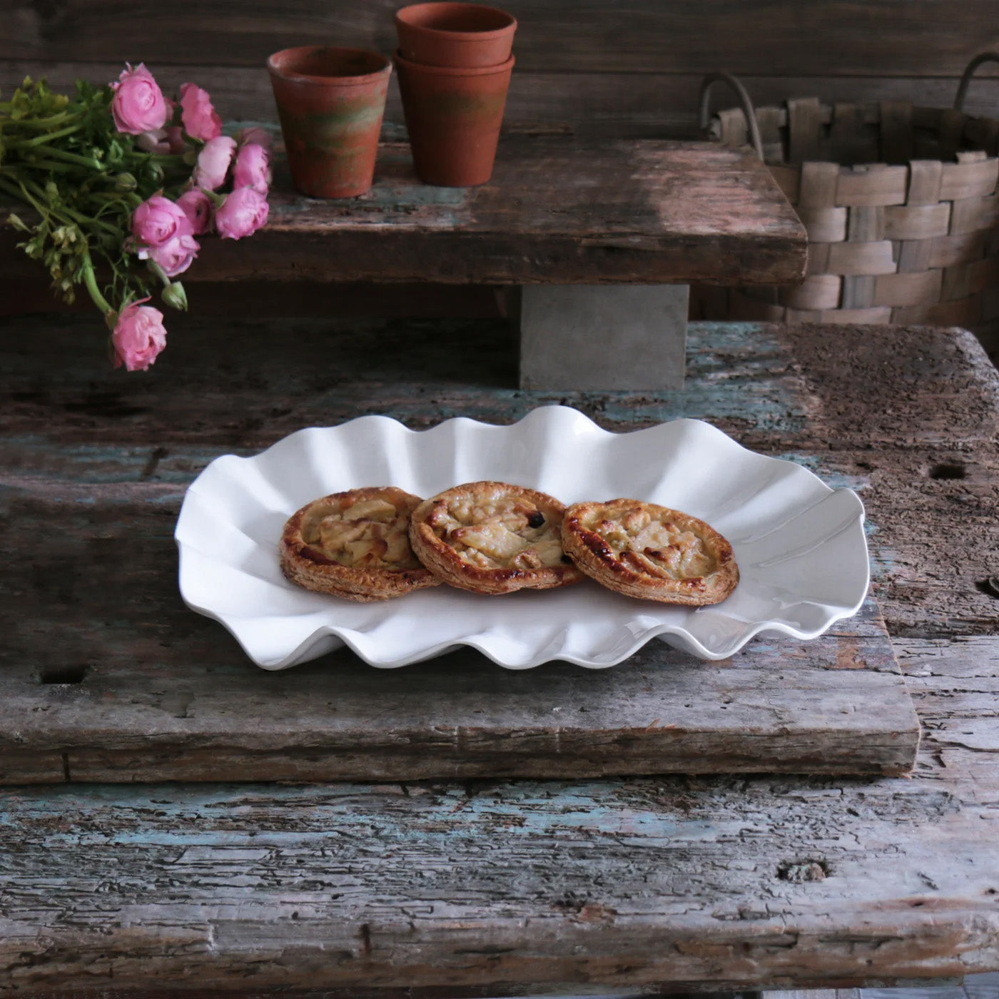 Luxury Melamine Bloom Oval Platter (White)