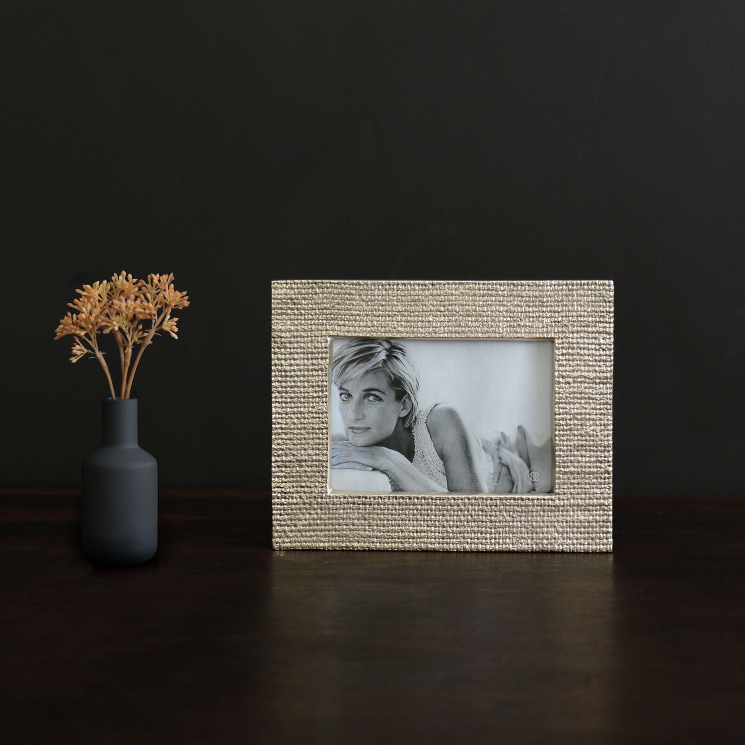 FINAL SALE -  FRAME Sierra Modern Tela 5 x 7 Frame (Gold)