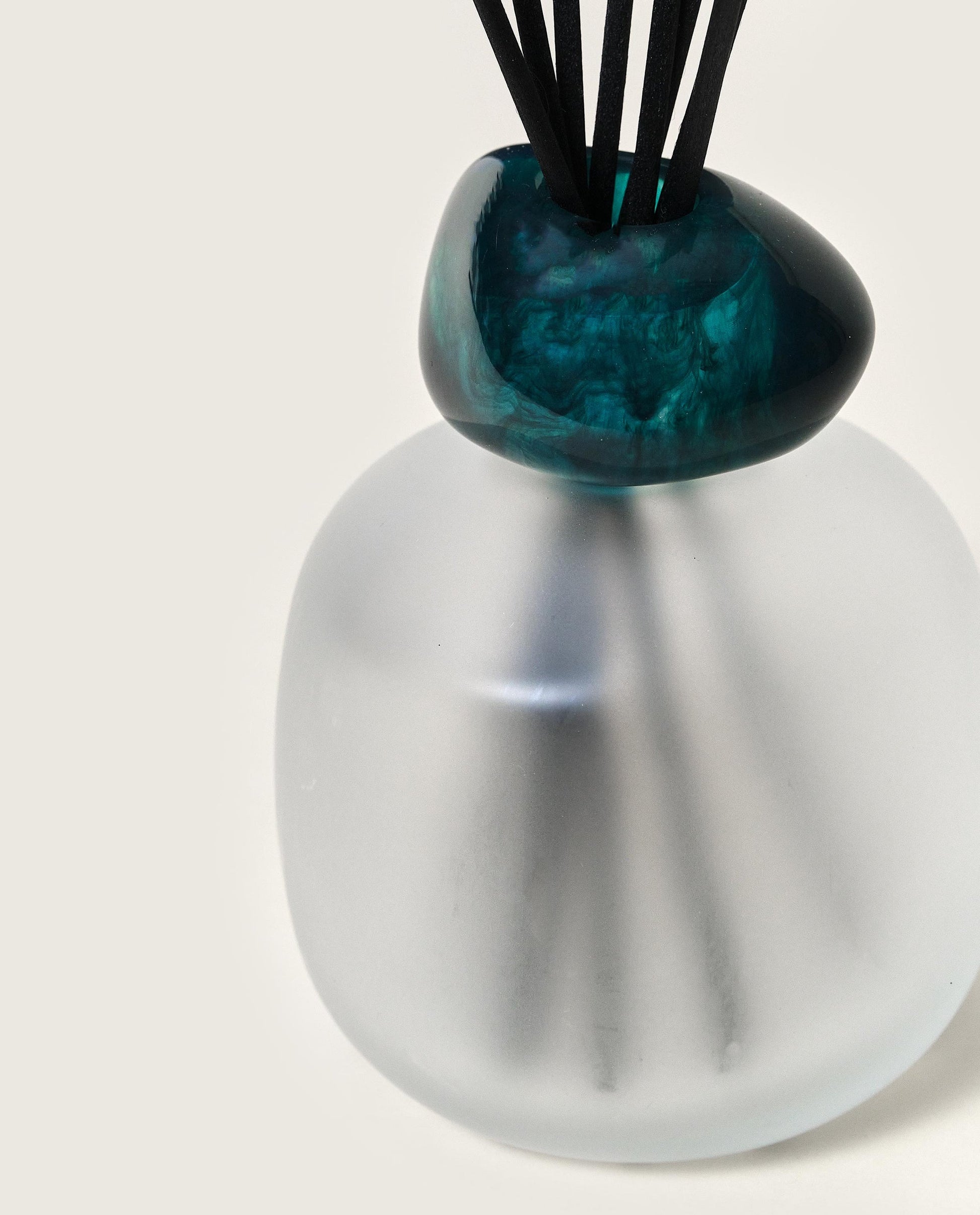 Mineral Frosted/Emerald Reed Diffuser Gift Set with Bleu Séduction