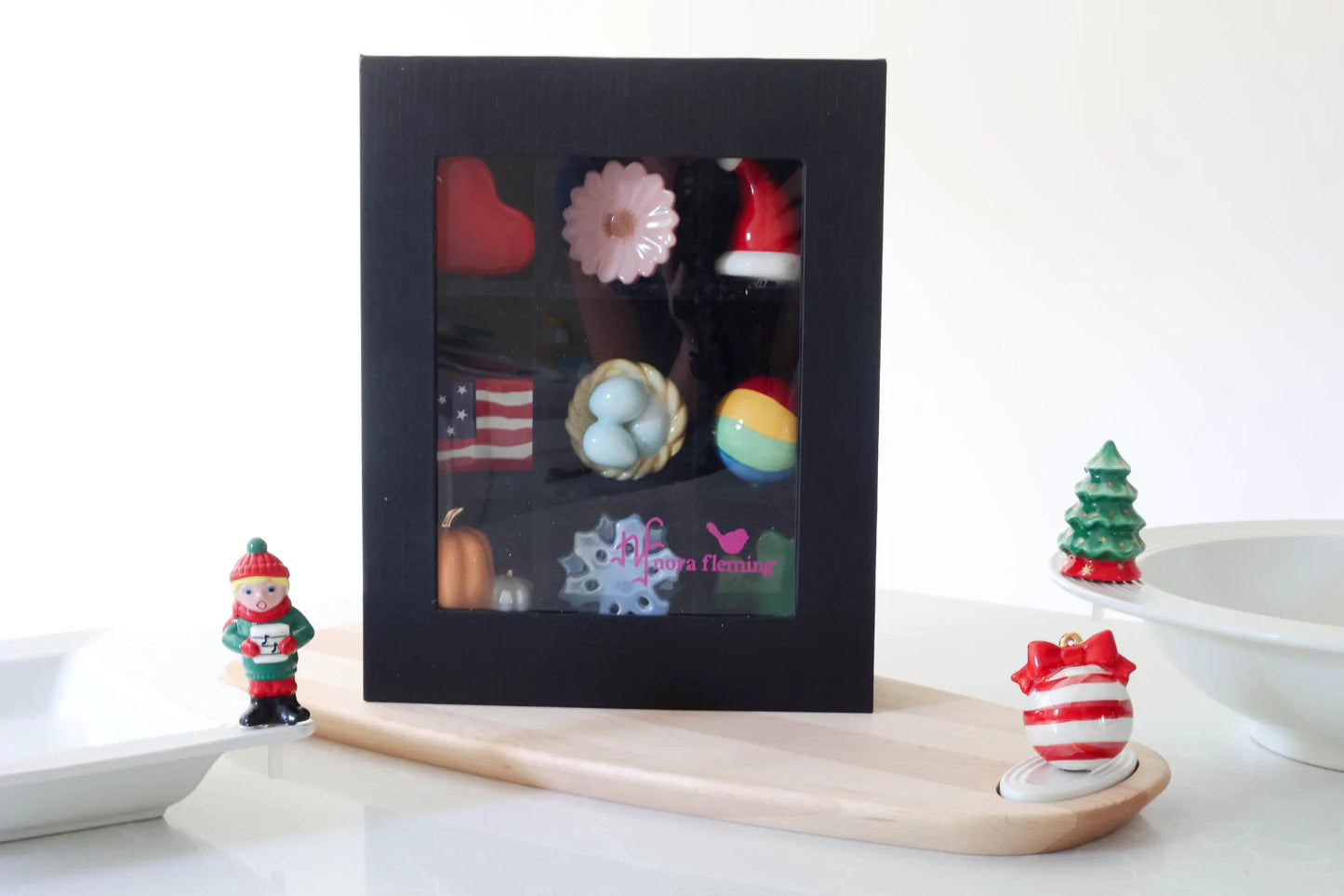 Nora Fleming Mini - Caroler