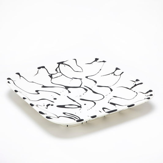 Classical Square Tray Medium White/Black Splatter