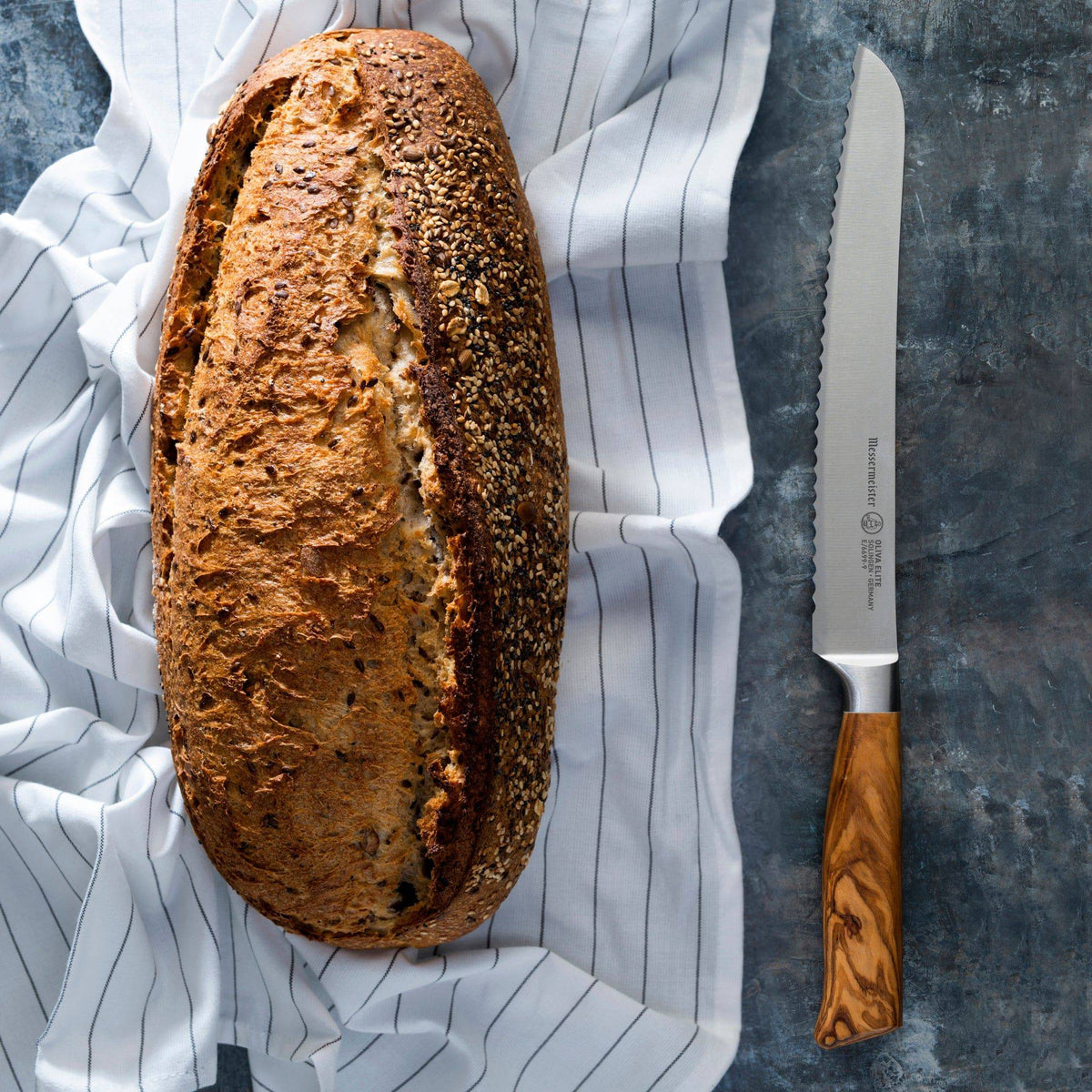 Oliva Elite Scalloped Bread Knife - 9”
