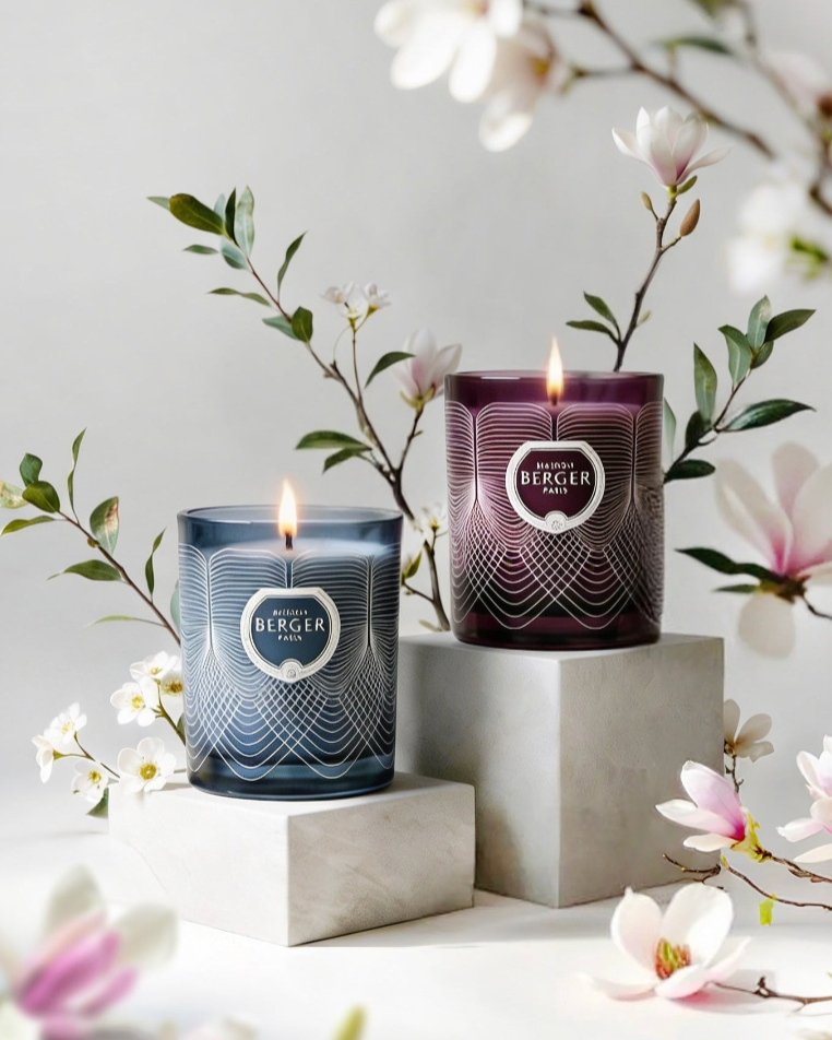 Underneath the Magnolias Candle—Midnight Blue