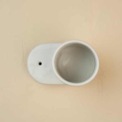 pinstripes round cutie container