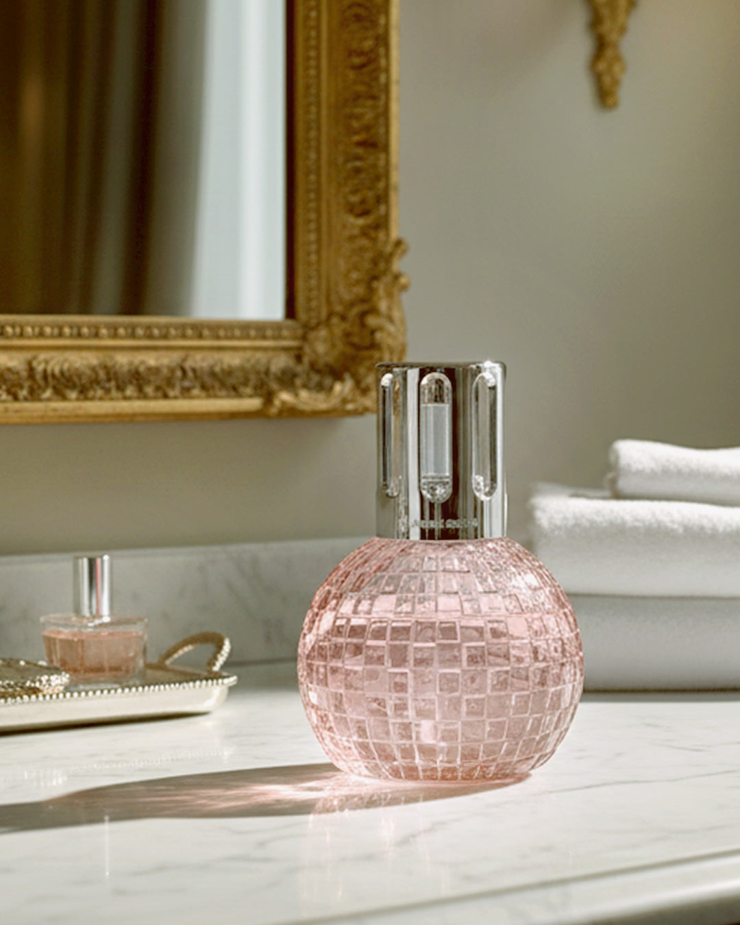 Disco Blush Fragrance Lamp Gift Set with Black Angelica