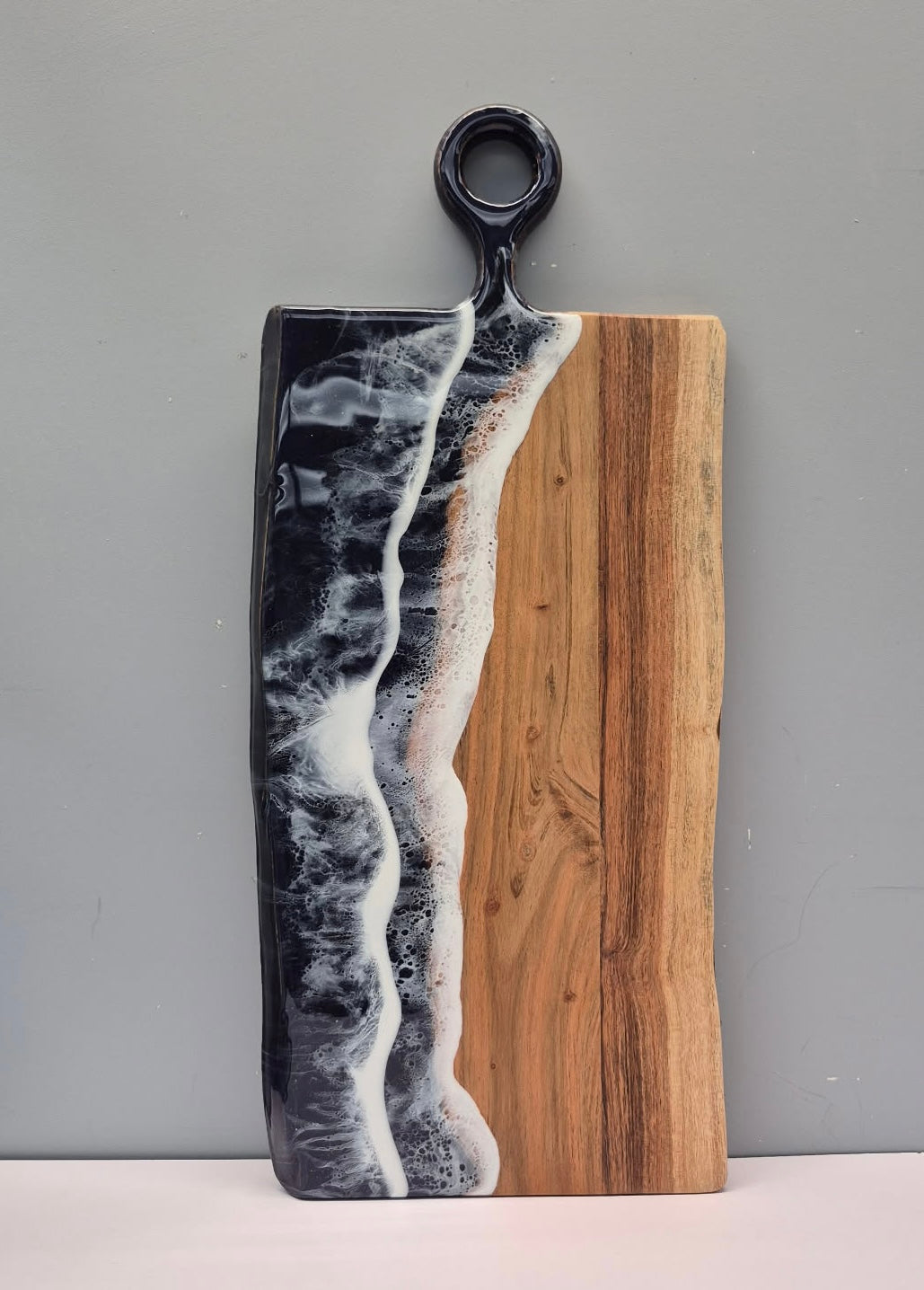Living Edge 21” Resin Board in Navy/White