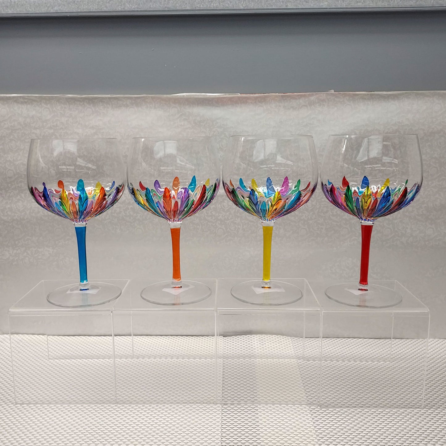 Incantos Collection Multi-Colored Balloon Wine Glass (Italian Glass)