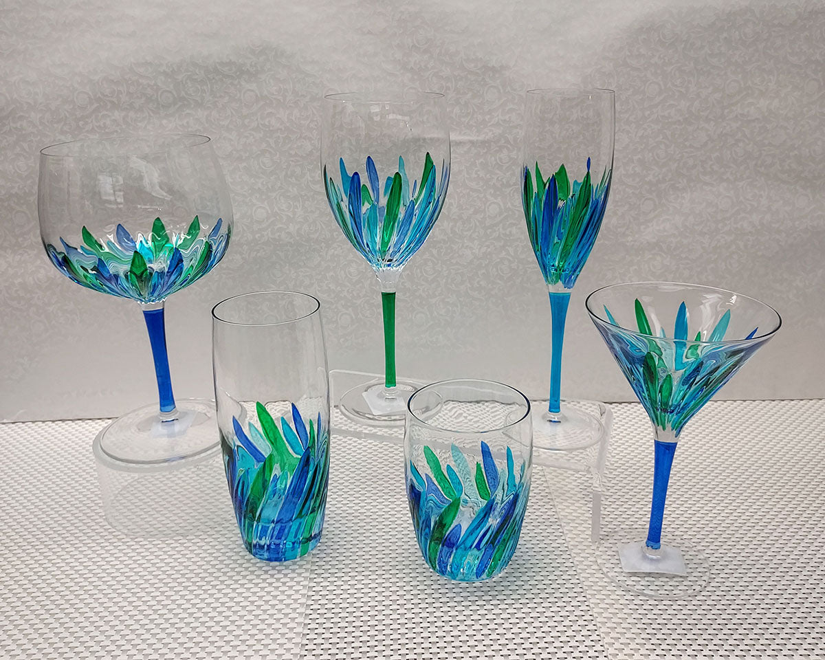 Incantos Peacock Collection Blue/Green Wine Glass (Italian Glass)