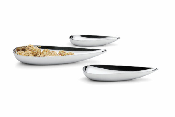 Philippi Blob set of 3 bowls filled with granola - side view